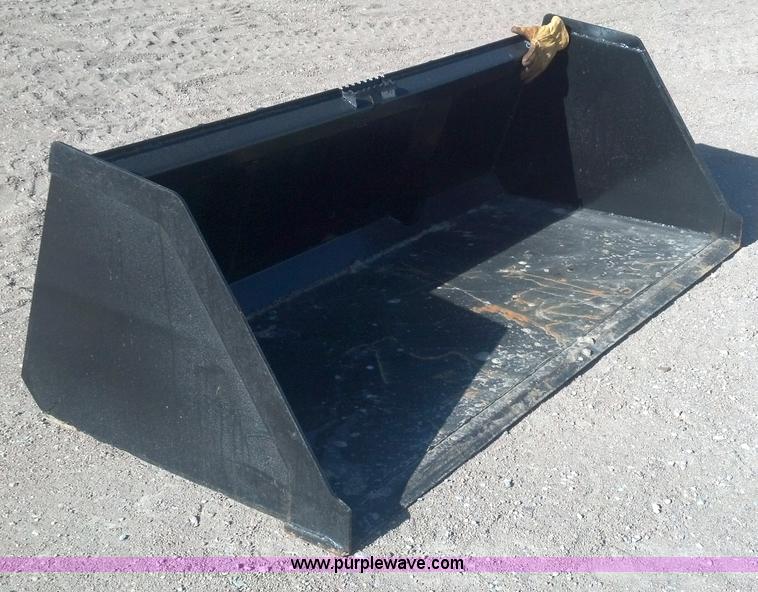 image for item C1730 Wildkat 84" snow/grain/debris bucket