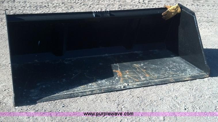 image for item C1730 Wildkat 84" snow/grain/debris bucket