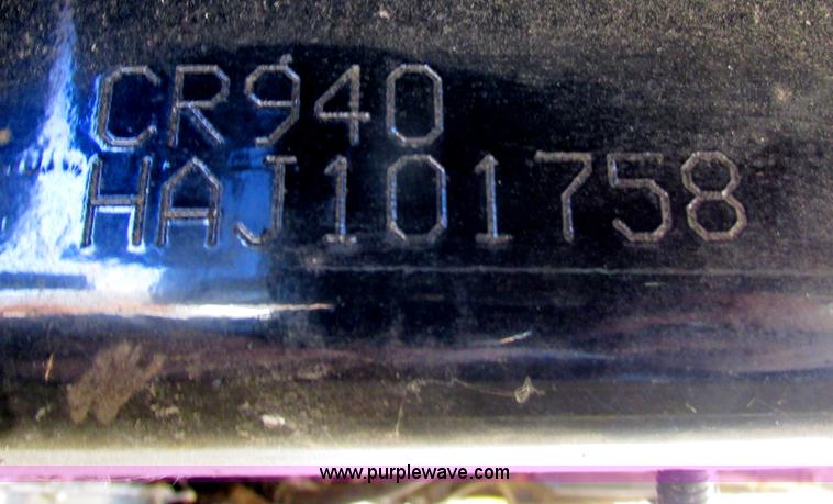 image for item F4832 2005 New Holland CR940 RWA combine