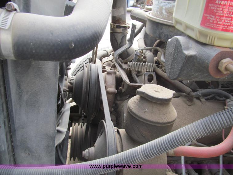 image for item G9621 1988 Chevrolet C70 dry tender truck