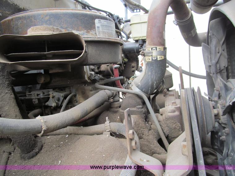 image for item G9621 1988 Chevrolet C70 dry tender truck