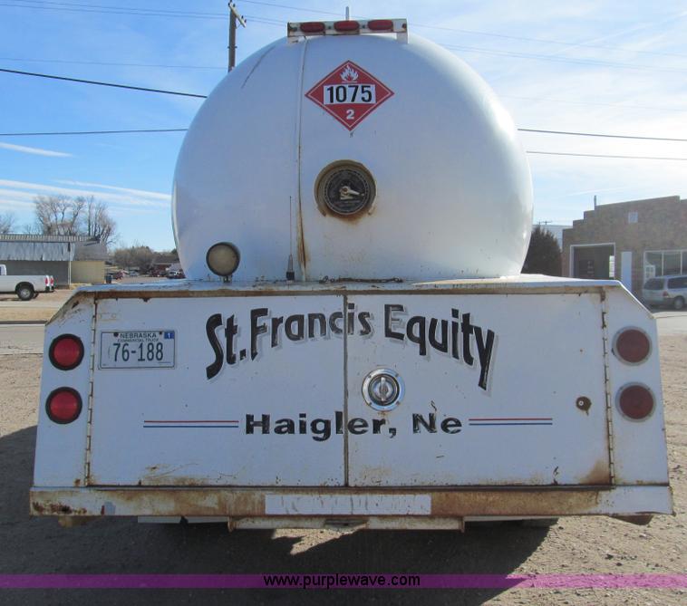 image for item G9622 1989 Chevrolet Kodiak propane bobtail truck