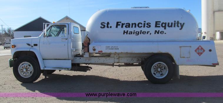 image for item G9622 1989 Chevrolet Kodiak propane bobtail truck