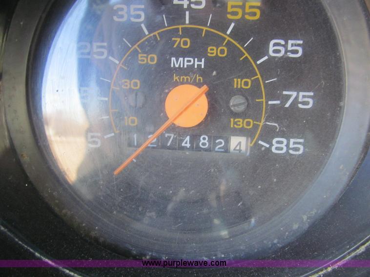 image for item G9622 1989 Chevrolet Kodiak propane bobtail truck