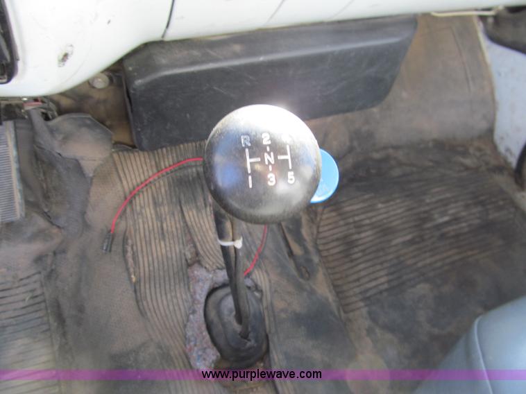 image for item G9622 1989 Chevrolet Kodiak propane bobtail truck