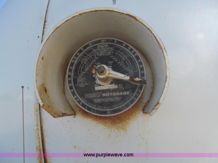 image for item G9622 1989 Chevrolet Kodiak propane bobtail truck