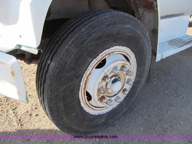 image for item G9622 1989 Chevrolet Kodiak propane bobtail truck