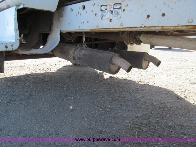 image for item G9622 1989 Chevrolet Kodiak propane bobtail truck