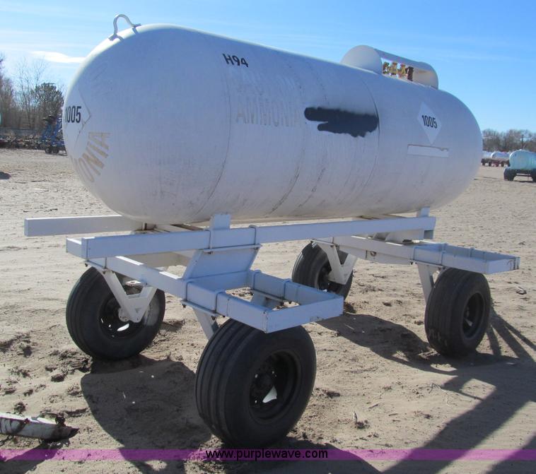 image for item G9630 Anhydrous tank and running gear