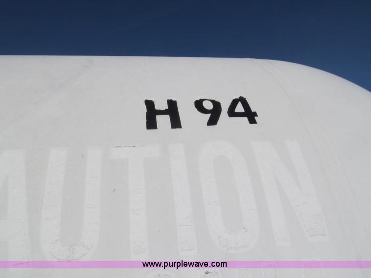 image for item G9630 Anhydrous tank and running gear