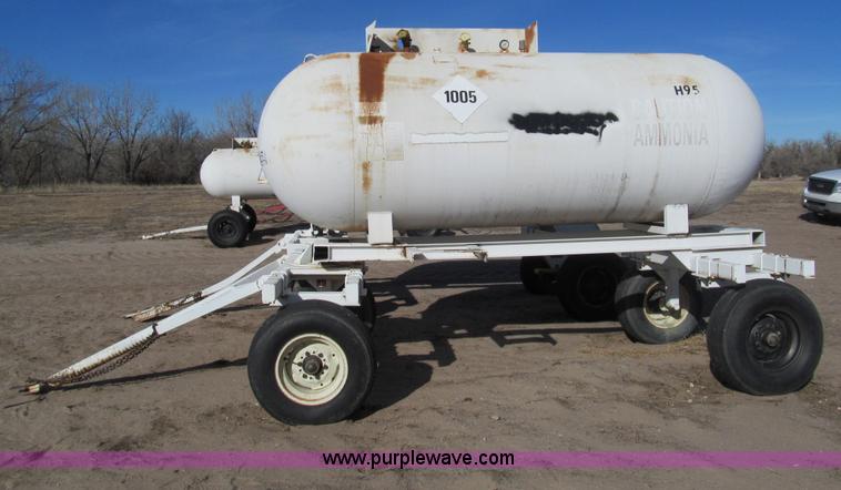 image for item G9631 Anhydrous tank and running gear