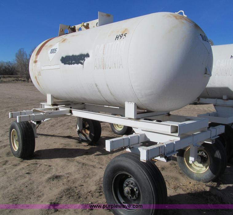 image for item G9631 Anhydrous tank and running gear