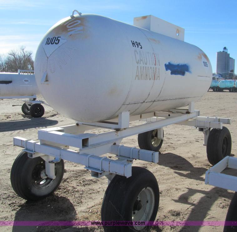 image for item G9631 Anhydrous tank and running gear