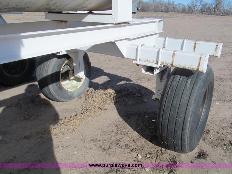 image for item G9631 Anhydrous tank and running gear