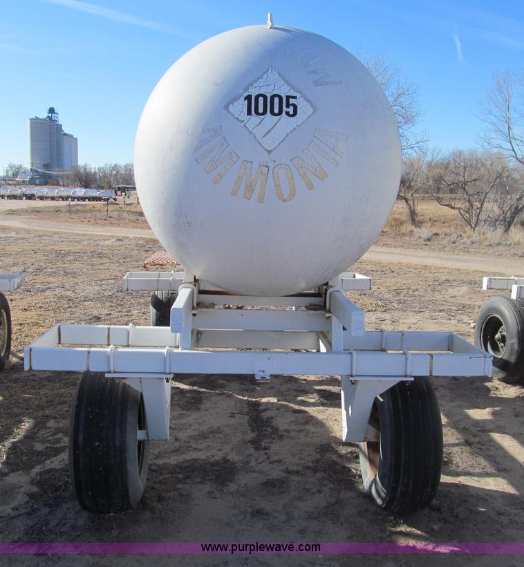image for item G9633 Anhydrous tank and running gear