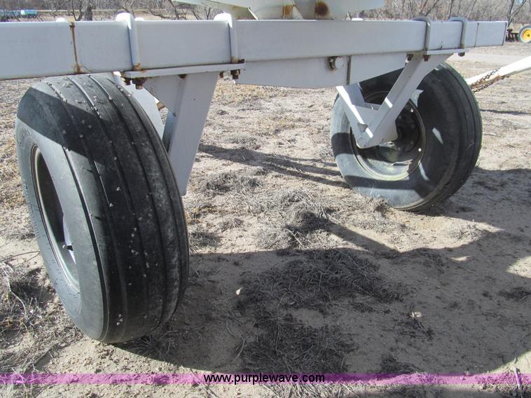 image for item G9633 Anhydrous tank and running gear