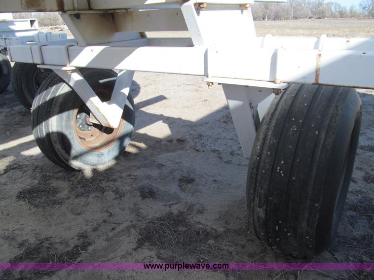 image for item G9633 Anhydrous tank and running gear