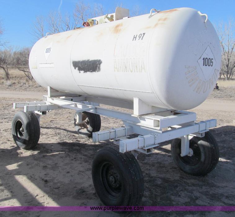 image for item G9634 Anhydrous tank and running gear