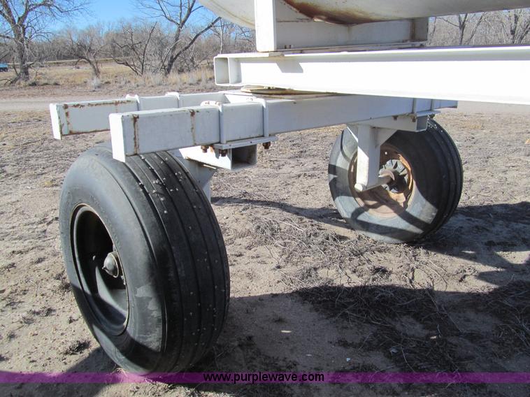 image for item G9634 Anhydrous tank and running gear