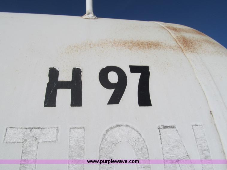 image for item G9634 Anhydrous tank and running gear