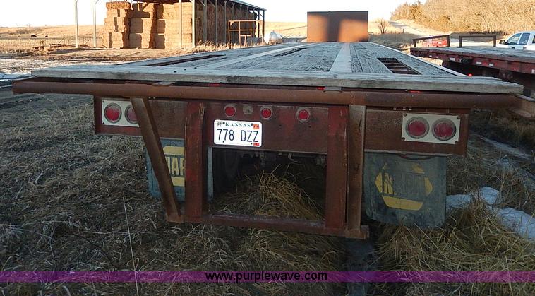 image for item H1291 1986 Transcraft flatbed trailer
