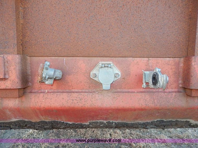 image for item H1291 1986 Transcraft flatbed trailer