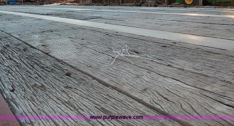 image for item H1291 1986 Transcraft flatbed trailer