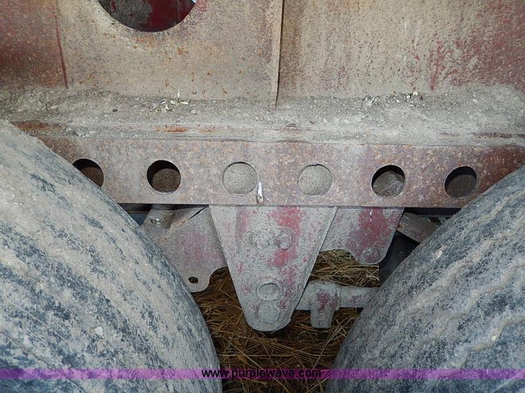 image for item H1291 1986 Transcraft flatbed trailer