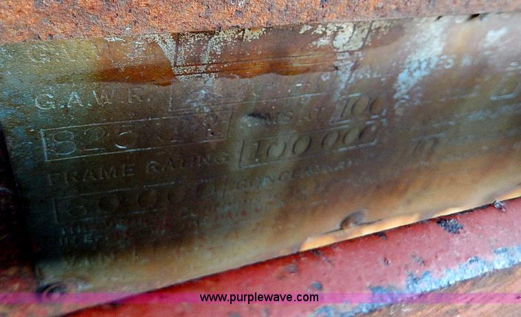 image for item H1291 1986 Transcraft flatbed trailer