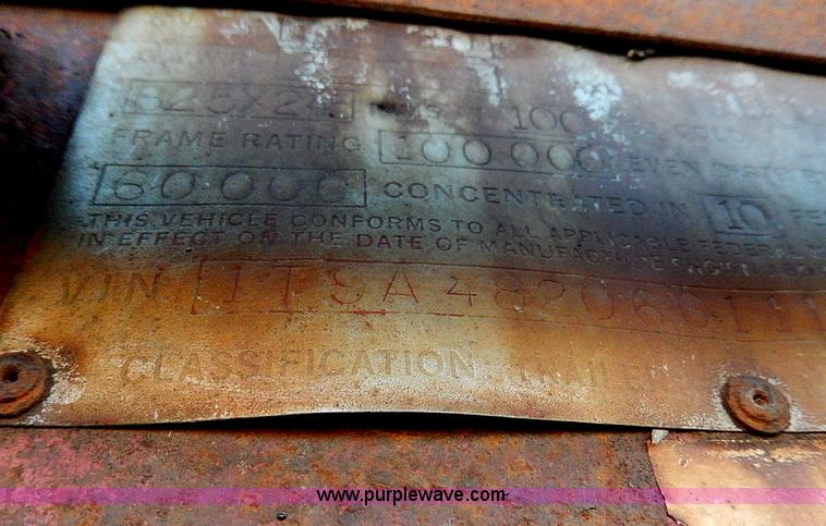 image for item H1291 1986 Transcraft flatbed trailer