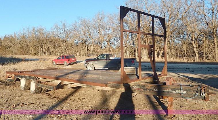 image for item H1292 1977 Jantz LP8-12 expandable combine trailer