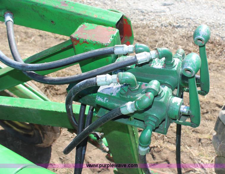 image for item H1300 1961 John Deere 1010 tractor with loader