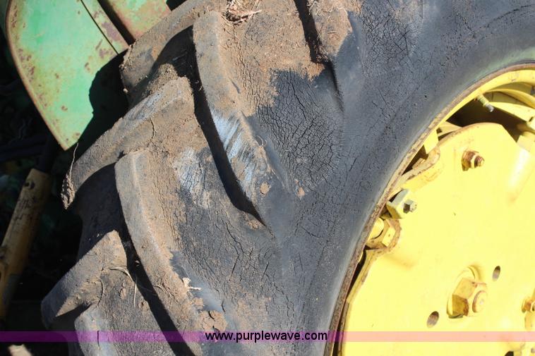 image for item H1300 1961 John Deere 1010 tractor with loader