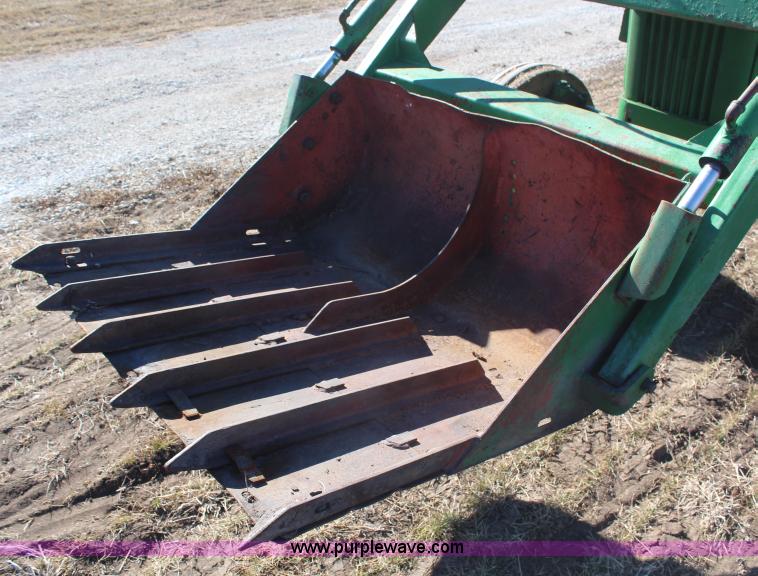 image for item H1300 1961 John Deere 1010 tractor with loader