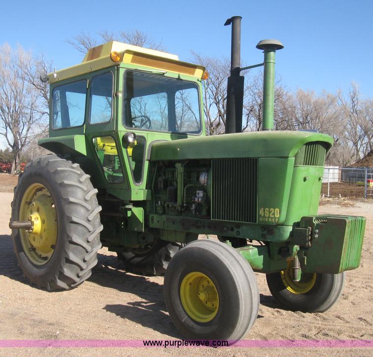 image for item I5712 John Deere 4620 tractor