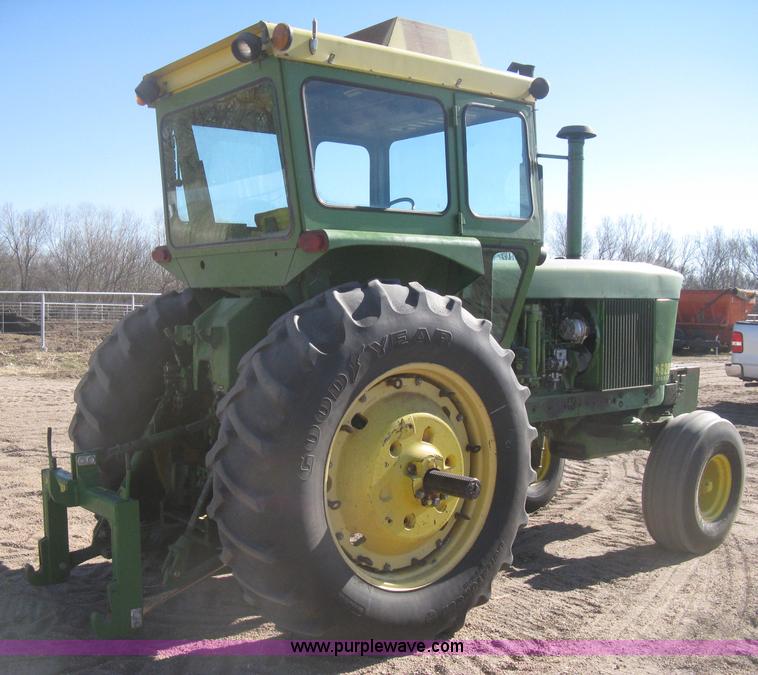 image for item I5712 John Deere 4620 tractor