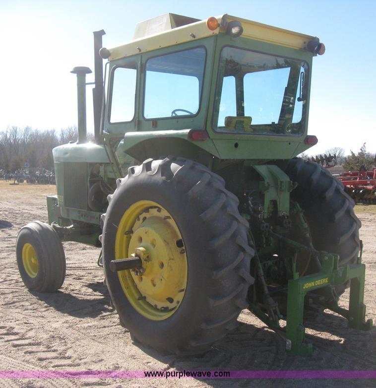 image for item I5712 John Deere 4620 tractor