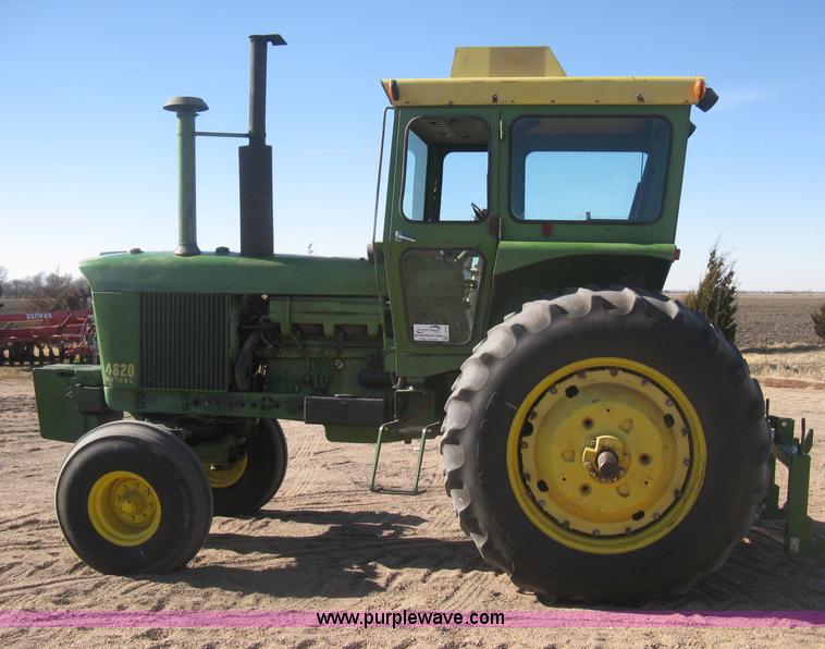 image for item I5712 John Deere 4620 tractor