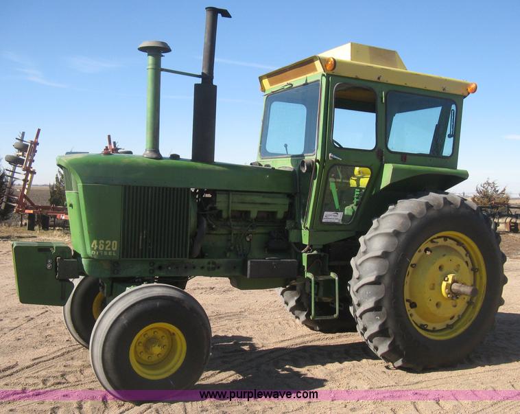 image for item I5712 John Deere 4620 tractor