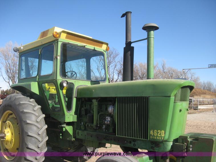 image for item I5712 John Deere 4620 tractor