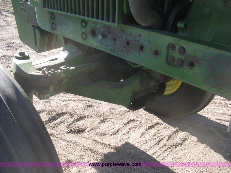 image for item I5712 John Deere 4620 tractor