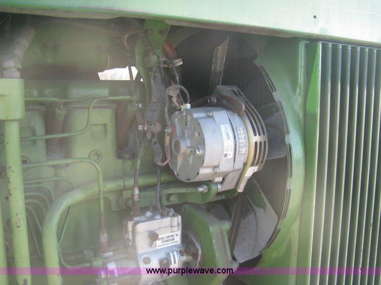 image for item I5712 John Deere 4620 tractor