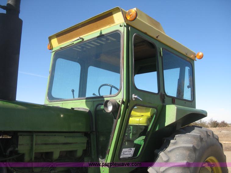 image for item I5712 John Deere 4620 tractor