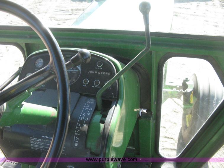 image for item I5712 John Deere 4620 tractor