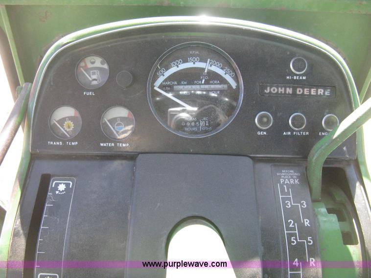 image for item I5712 John Deere 4620 tractor