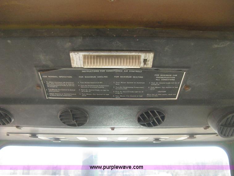 image for item I5712 John Deere 4620 tractor