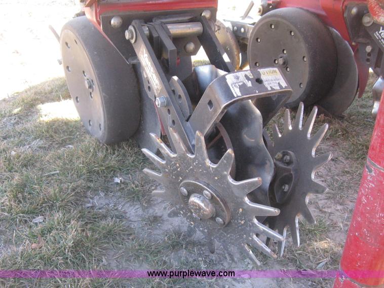 image for item I5713 2004 AGCO White 8706 planter