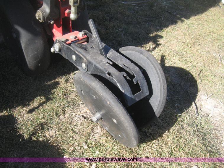 image for item I5713 2004 AGCO White 8706 planter