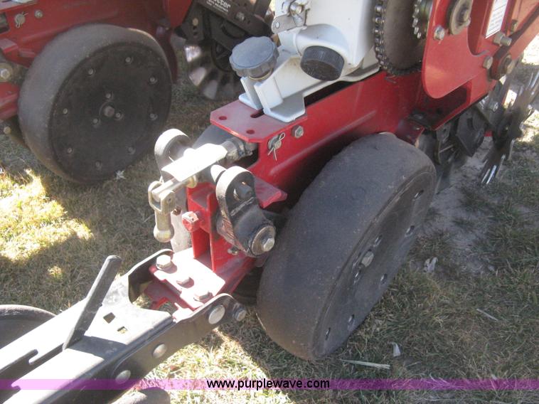 image for item I5713 2004 AGCO White 8706 planter