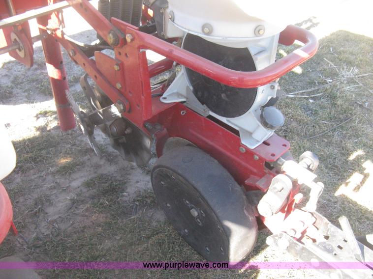 image for item I5713 2004 AGCO White 8706 planter